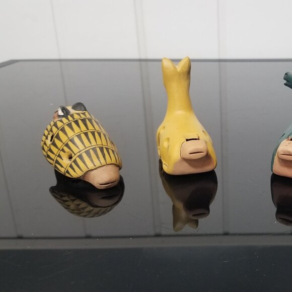 Set of 4 Ocarina 4 hole Whistle pipes, hand painted - Picture 8 of 9